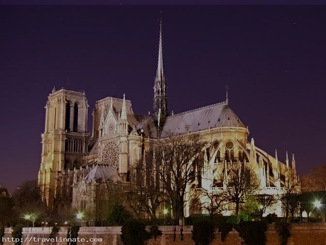 Notre Dame De Paris Tour Guide